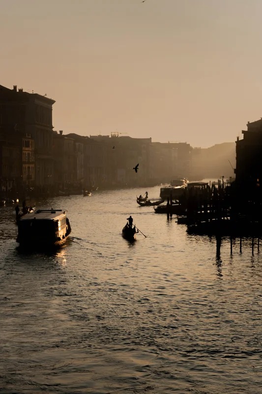 Canal Grande im Morgendunst